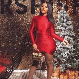 NWT LONG SLEEVE MINI DRESS RED LARGE